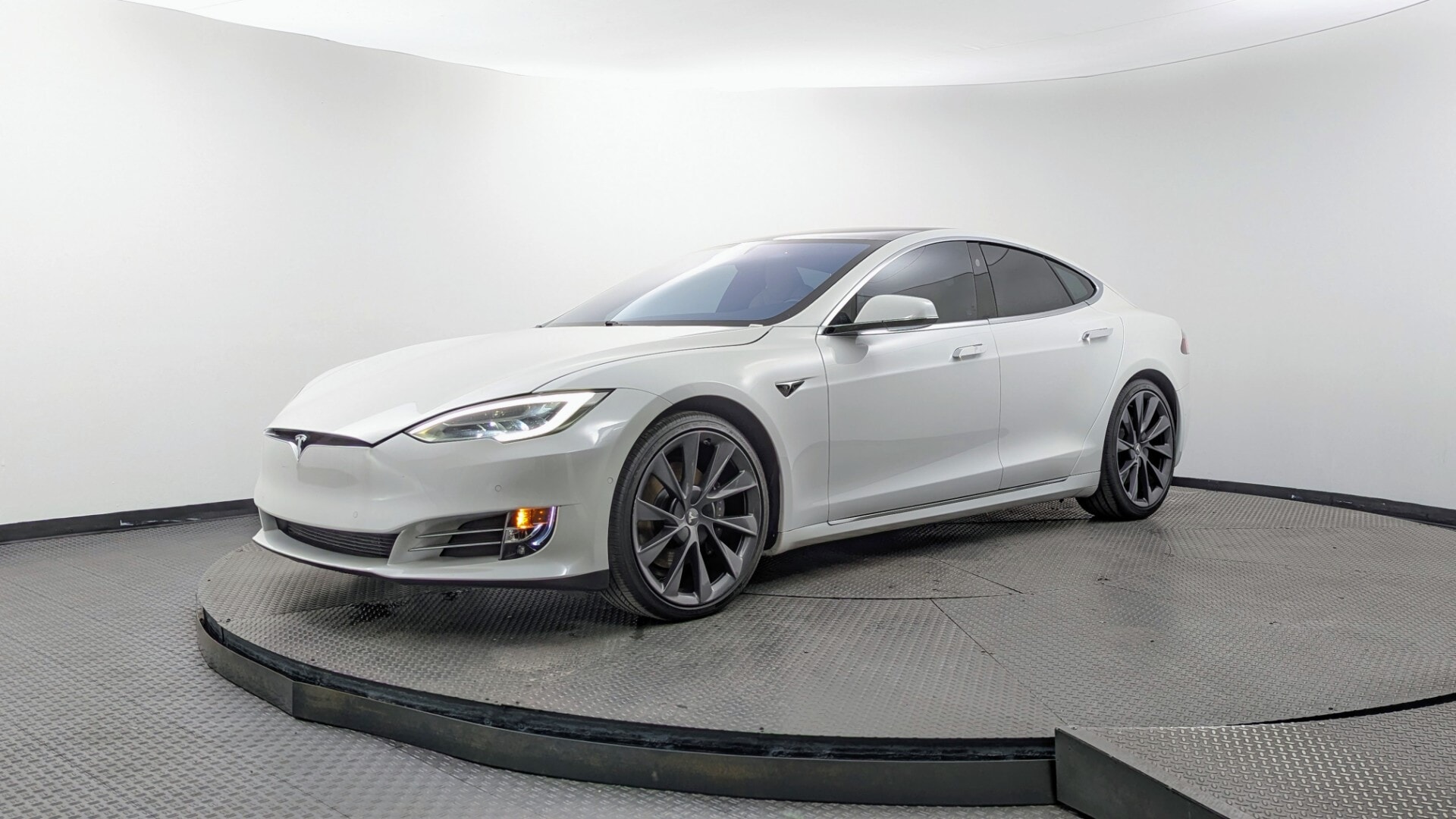 tesla model s 2021 5YJSA1E23MF426035 image tesla model s 2021 5YJSA1E23MF426035 image
